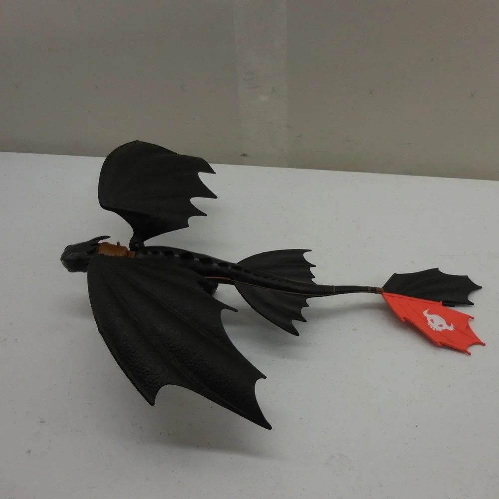 How To Train Your Dragon Toothless Barrel Roll Attack Figure 2013 Spin Master